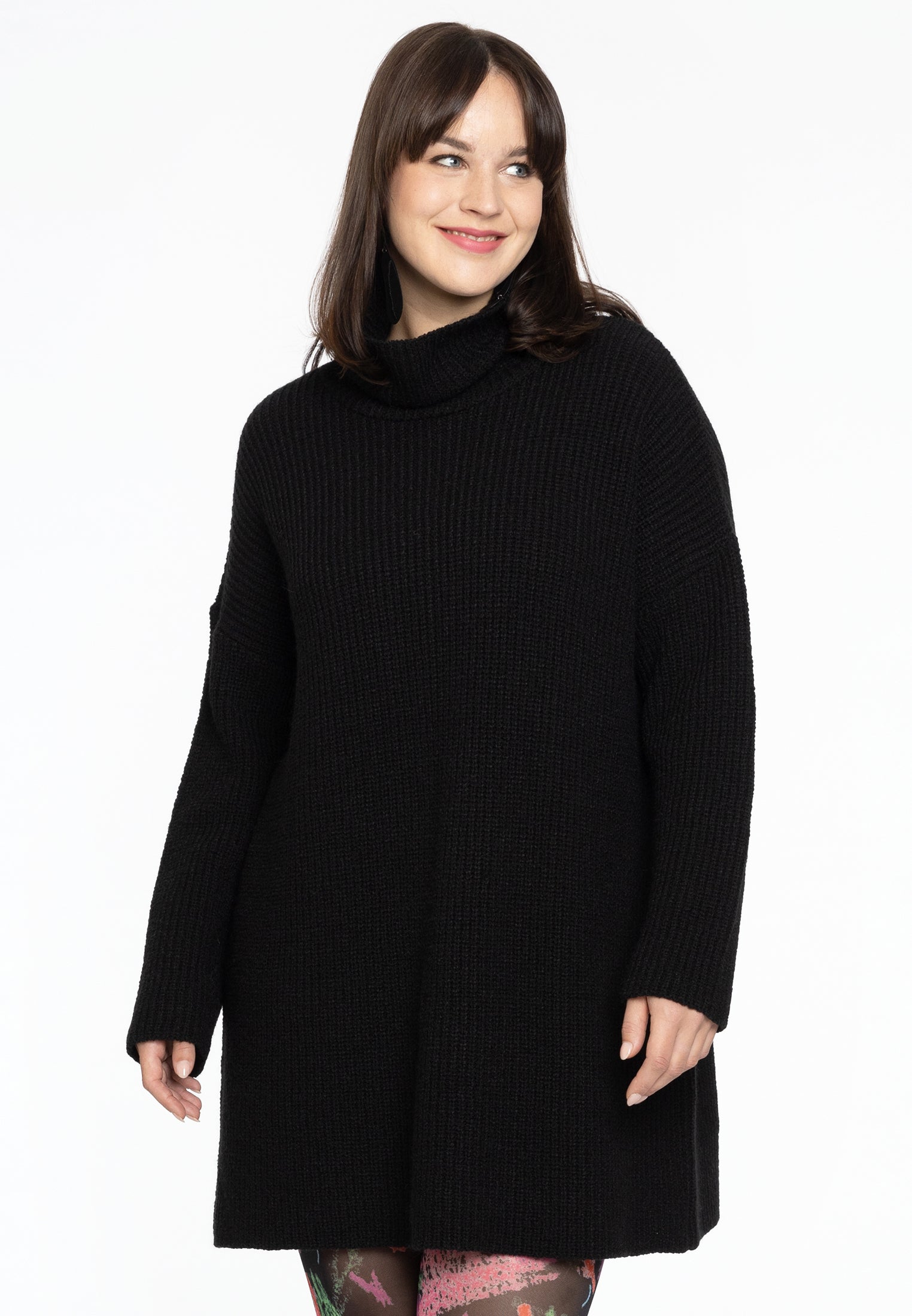 Pullover knit high neck